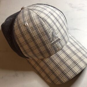 Kangol flexfit grey / off white plaid baseball cap.